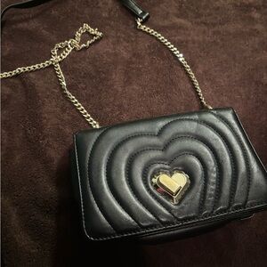 Francesca's Collections Black Heart Crossbody Bag